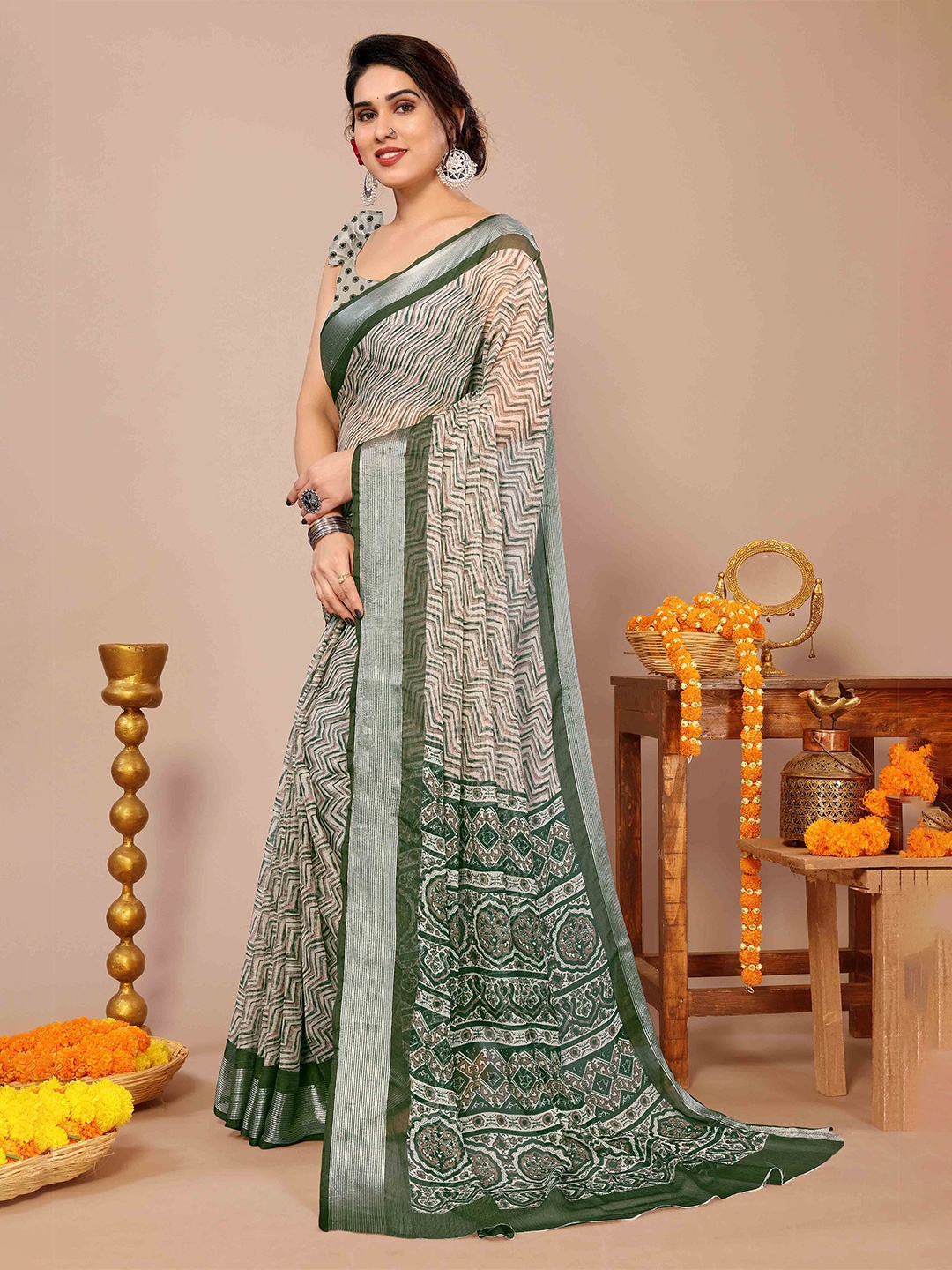 

KALINI Leheriya Poly Chiffon Leheriya Saree, Beige