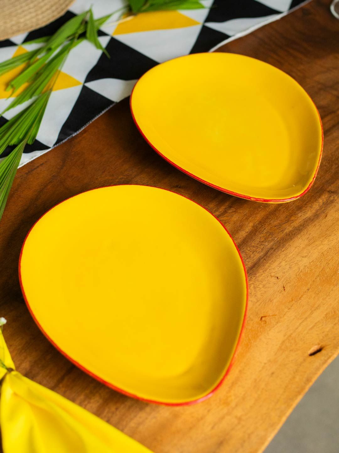 

10club Yellow Pebble Ceramic Dinner Plate Set of 2