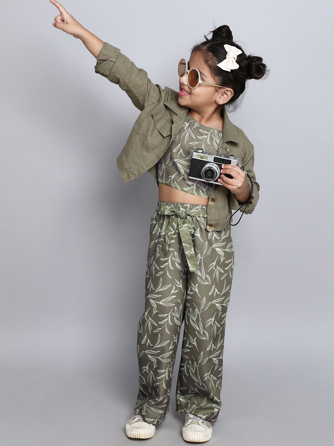 

taffykids Girls Printed Top with Trousers, Olive