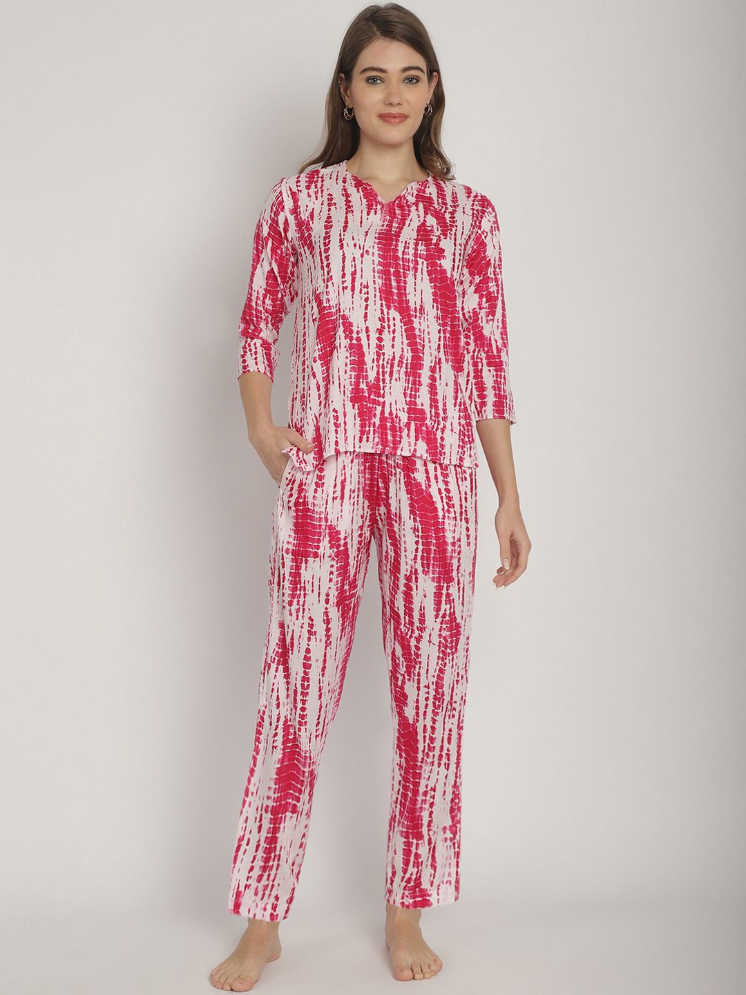 

Blissence Women Tie and Dye Printed Night suit, Pink