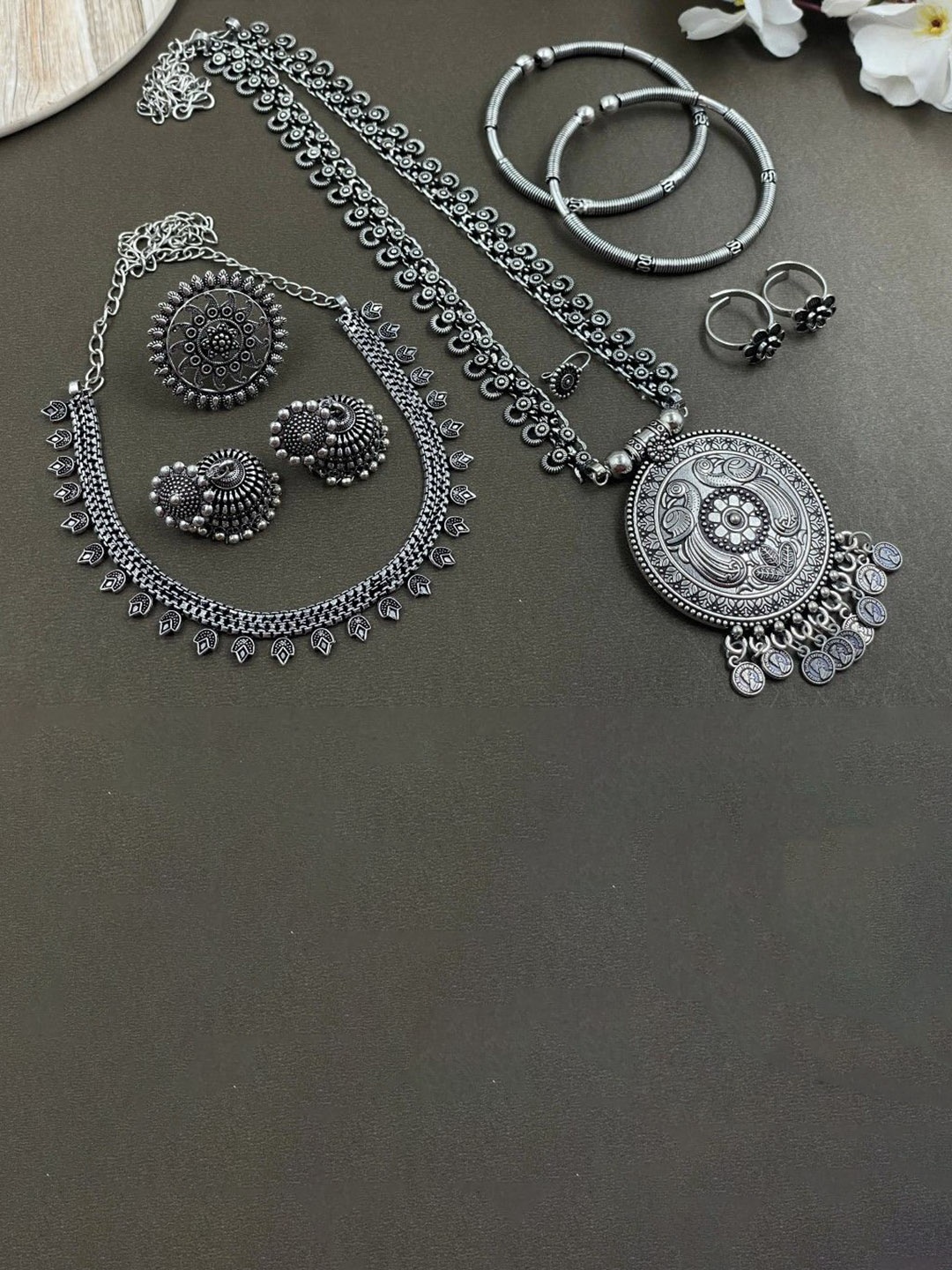 

NAMAN ARTS Olivia Silver Plated Oxidised Jewellery Set