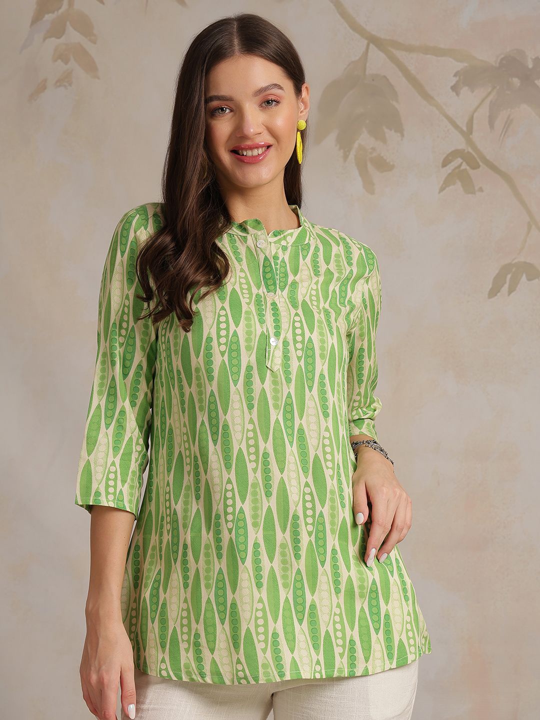 

Anouk Rustic Women Printed Mandarin Collar Tunic, Green
