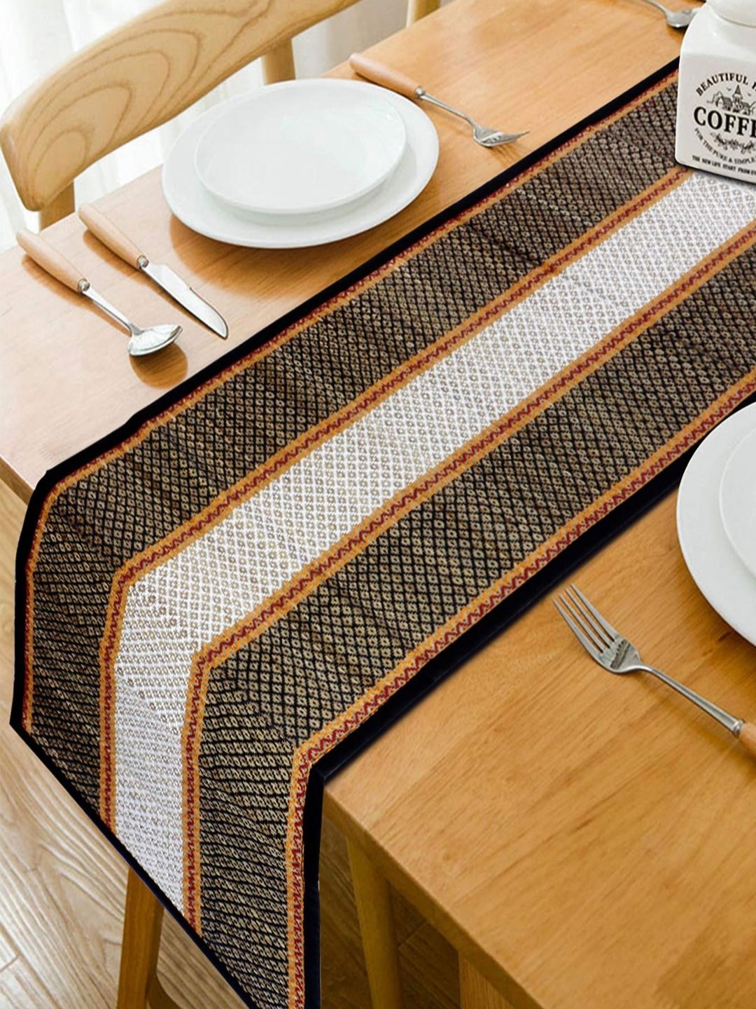 

HOKIPO White & Black Geometric Rectangular Table Runner