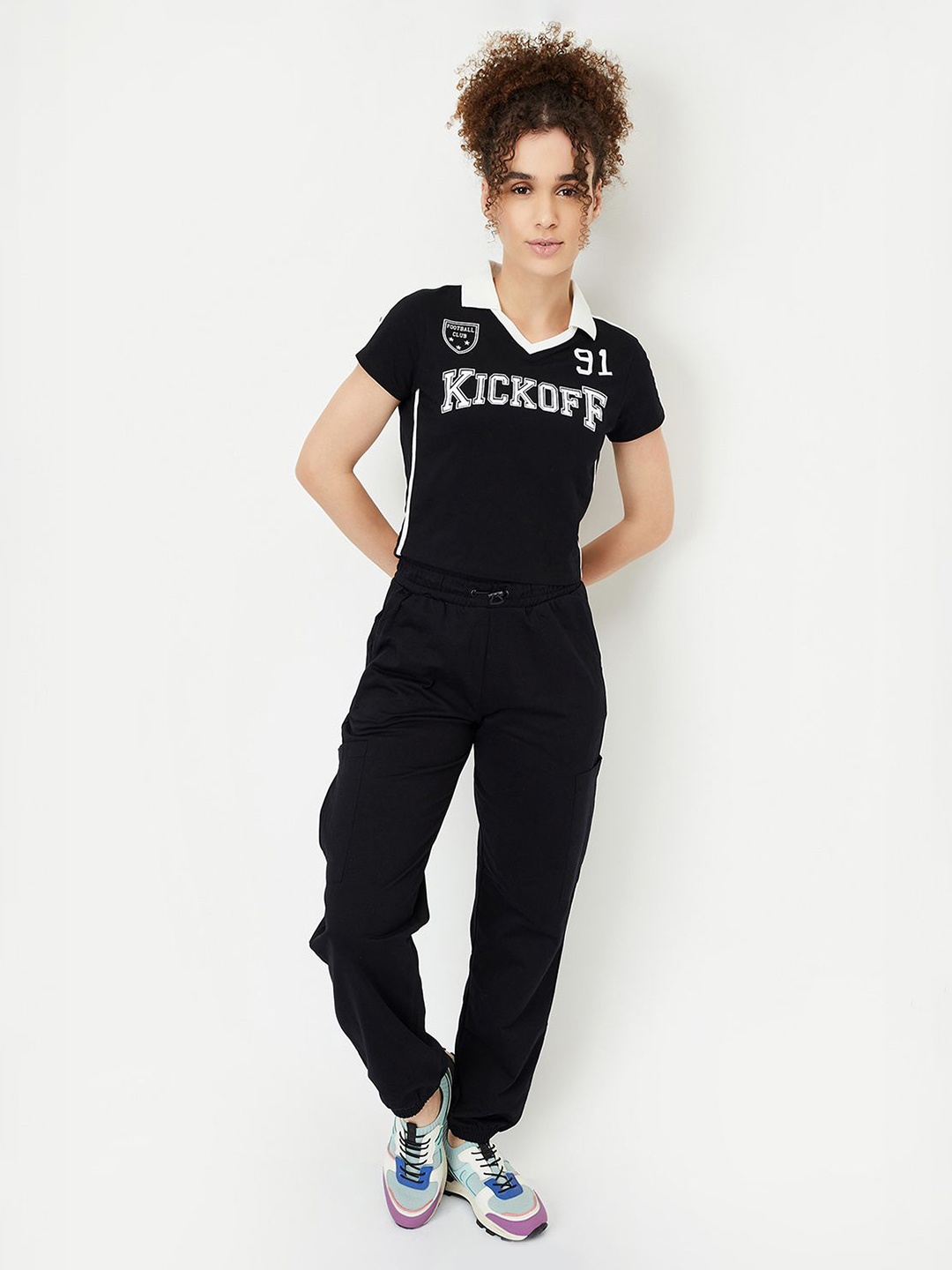 

max Women Typography Polo Collar Monochrome T-shirt, Black