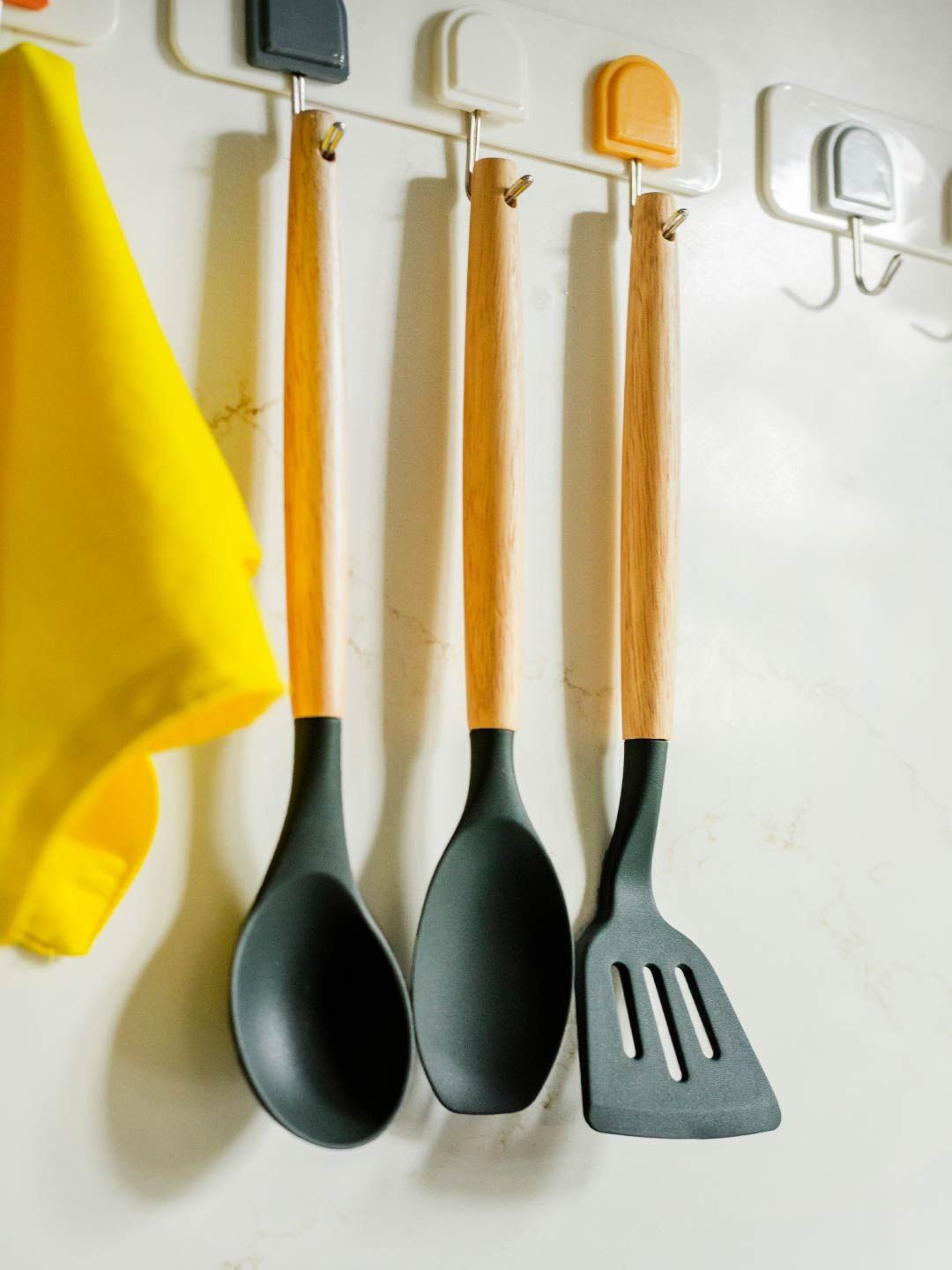 

10club Wooden Handles Silicone Spatula Set of 3, Black