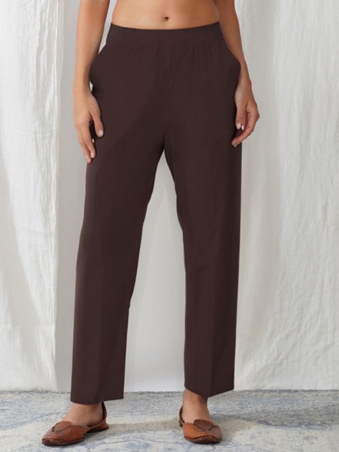 

zuri Women Relaxed Straight Leg Trousers, Brown