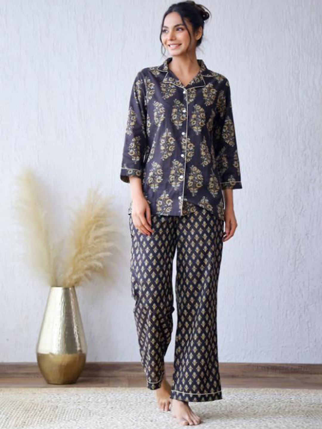 

FLAVIA CREATION Ethnic Motifs Printed Pure Cotton Shirt with Pyjama, Black