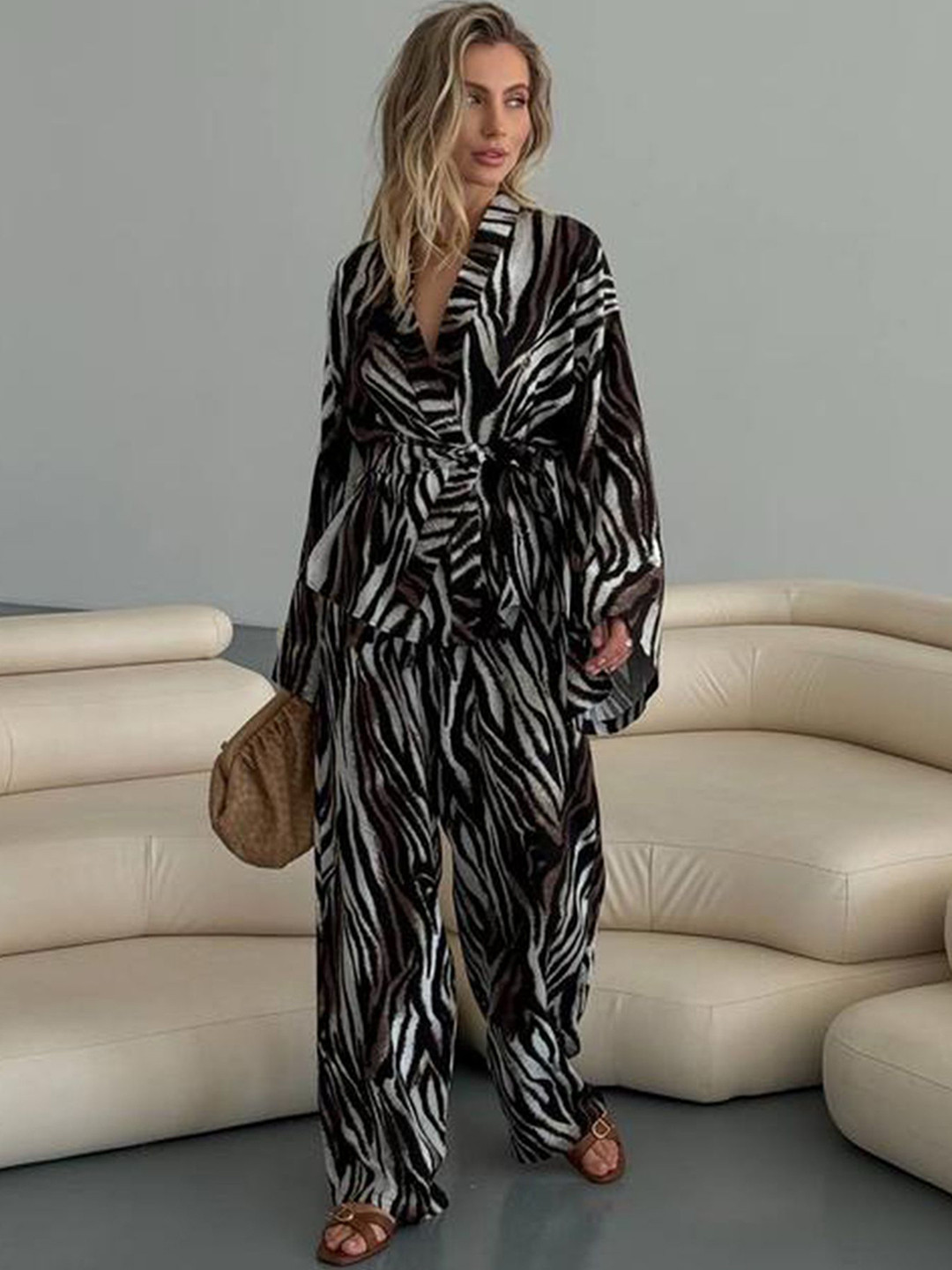 

LULU & SKY Women Printed Loungewear Set, Brown