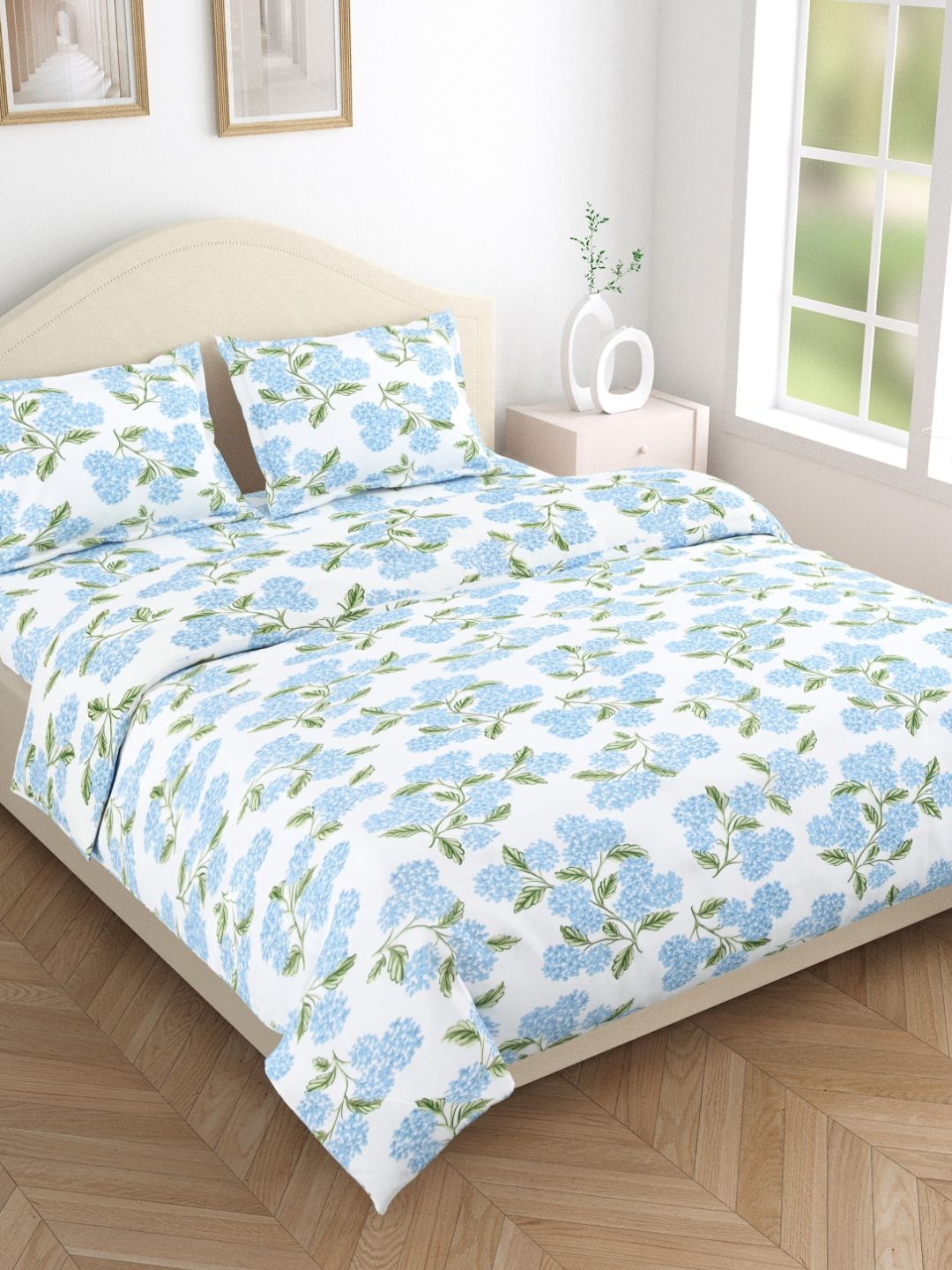 

haus & kinder Blue Floral Printed 186 TC Pure Cotton Queen Bedsheet Set 2.25 m x 2.50 m