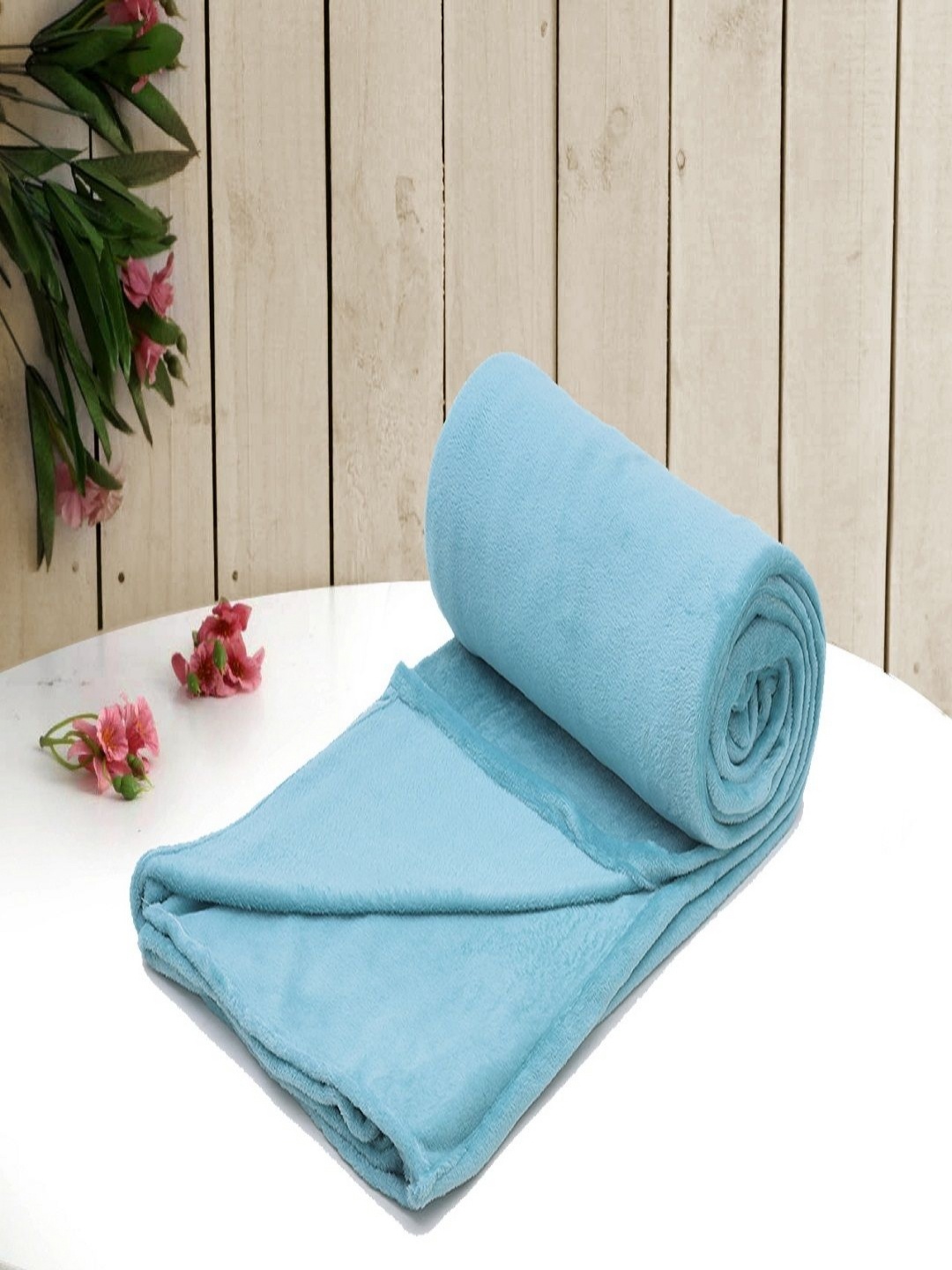 

Myntra Elegant Homes Turquoise Blue Woollen Mild Winter 450 GSM Double Bed Dohar