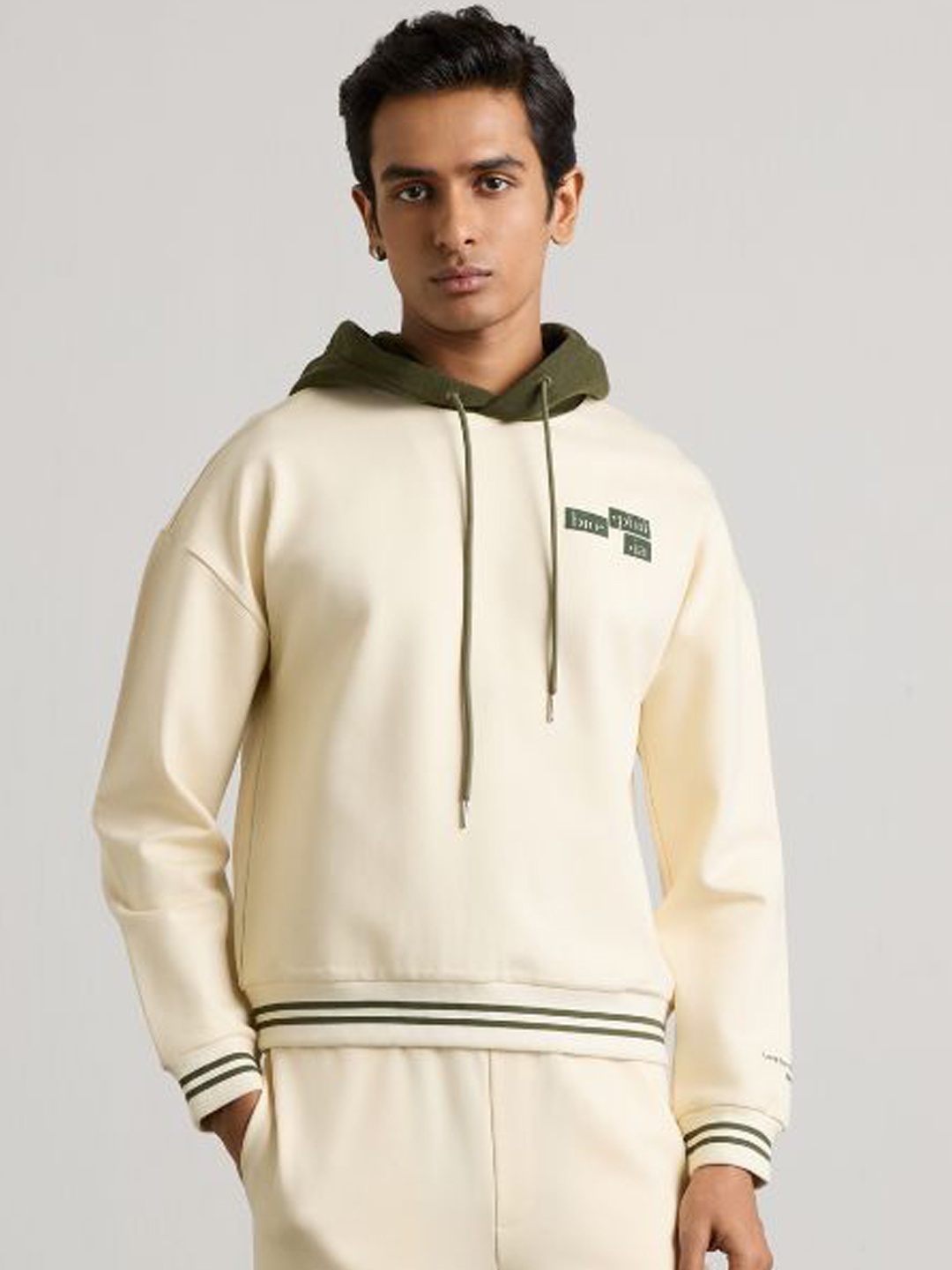 

Muvazo Hooded Long Sleeves Sweatshirt With Trouser, Cream