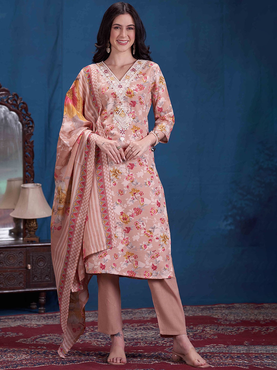 

Anouk Women Floral Printed Regular Thread Work Pure Cotton Kurta with Trousers & With Dupatta, Peach