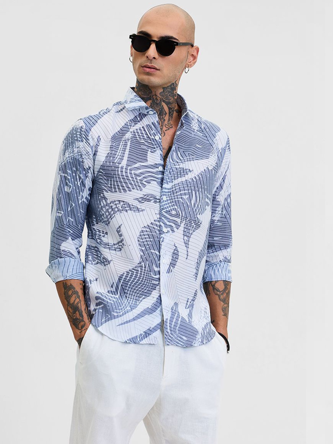 

Snitch Men Smart Slim Fit Opaque Printed Casual Shirt, Blue