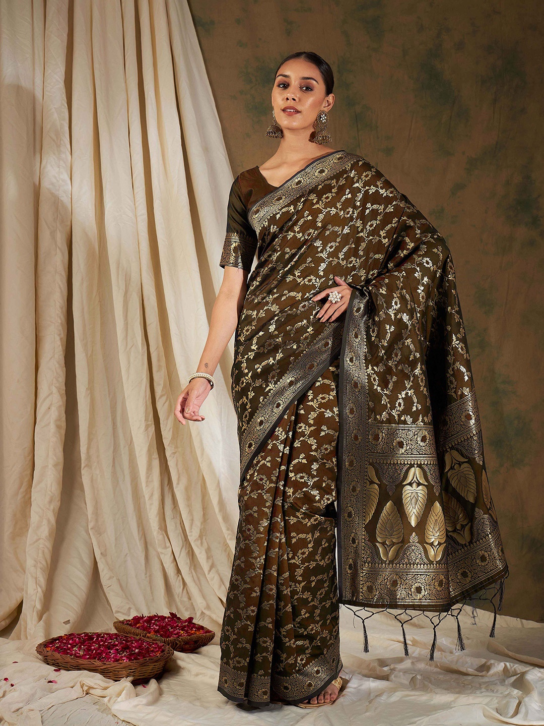 

Suha Woven Design Zari Art Silk Ready to Wear Banarasi Saree, Coffee brown