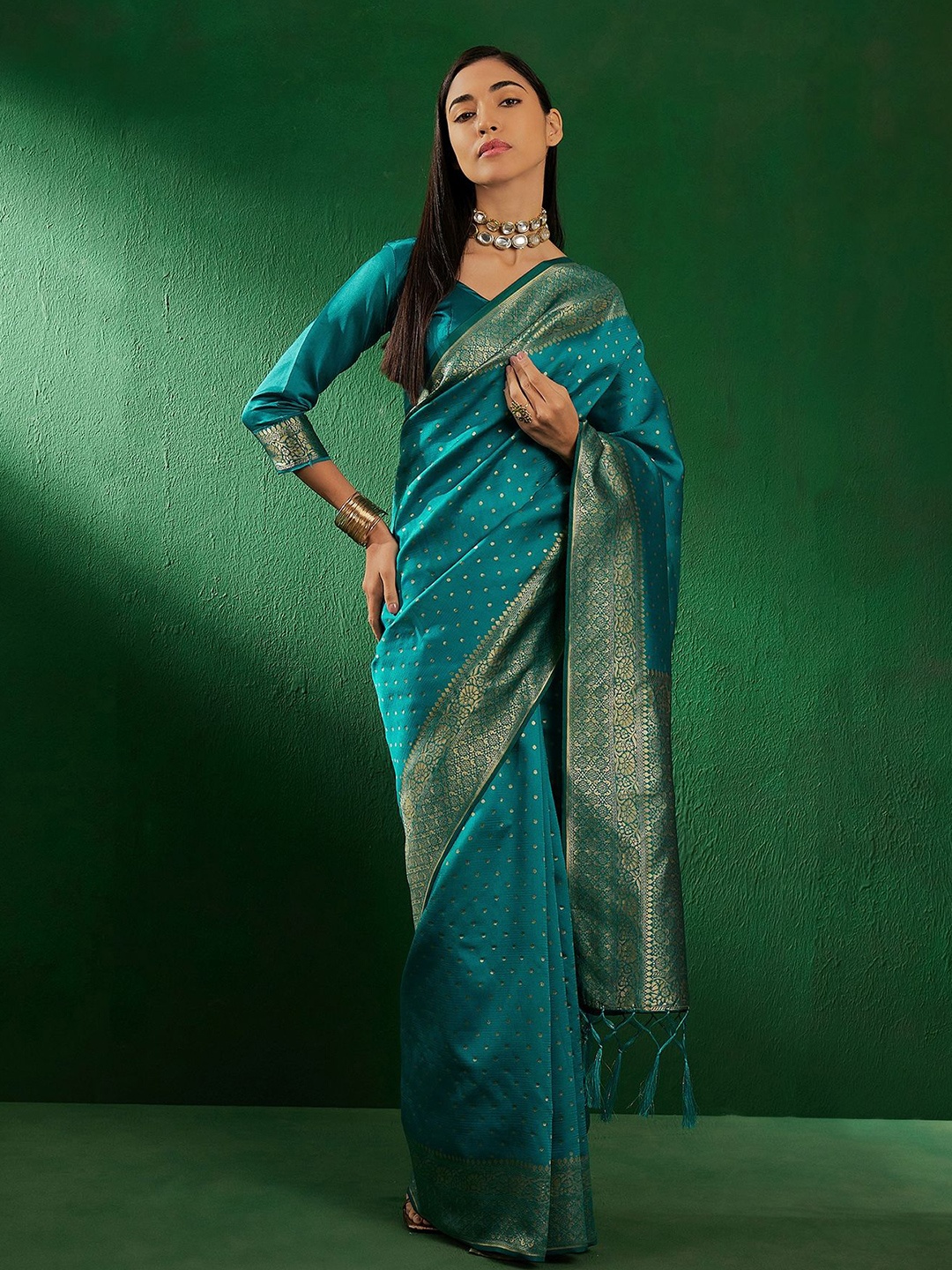 

Suha Woven Design Zari Art Silk Banarasi Saree, Blue