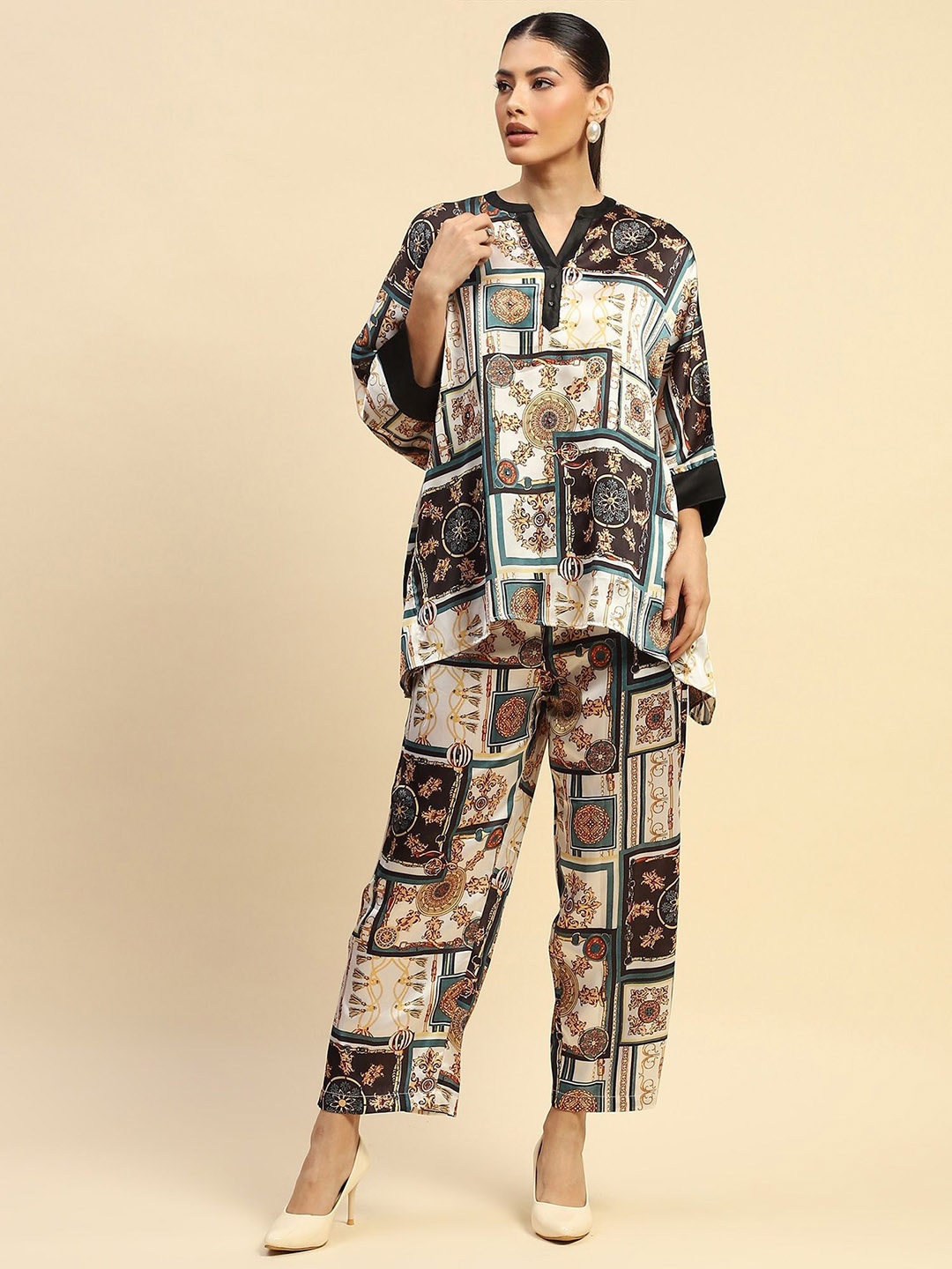 

Global Republic Printed Round Neck Three-Quarter Sleeves Tunic With Trouser, Black