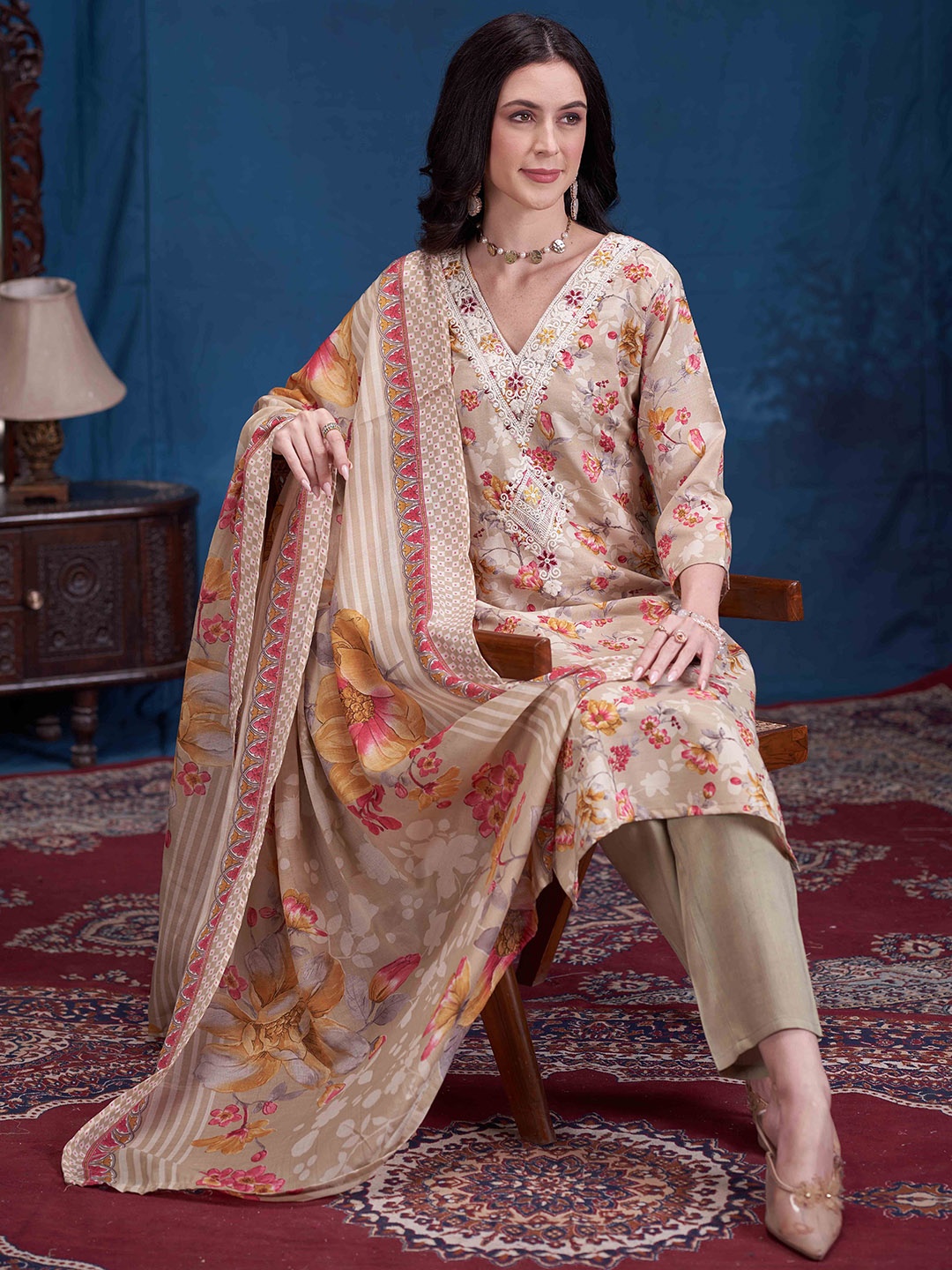 

Anouk Women Floral Printed Regular Thread Work Pure Cotton Kurta with Trousers & With Dupatta, Yellow