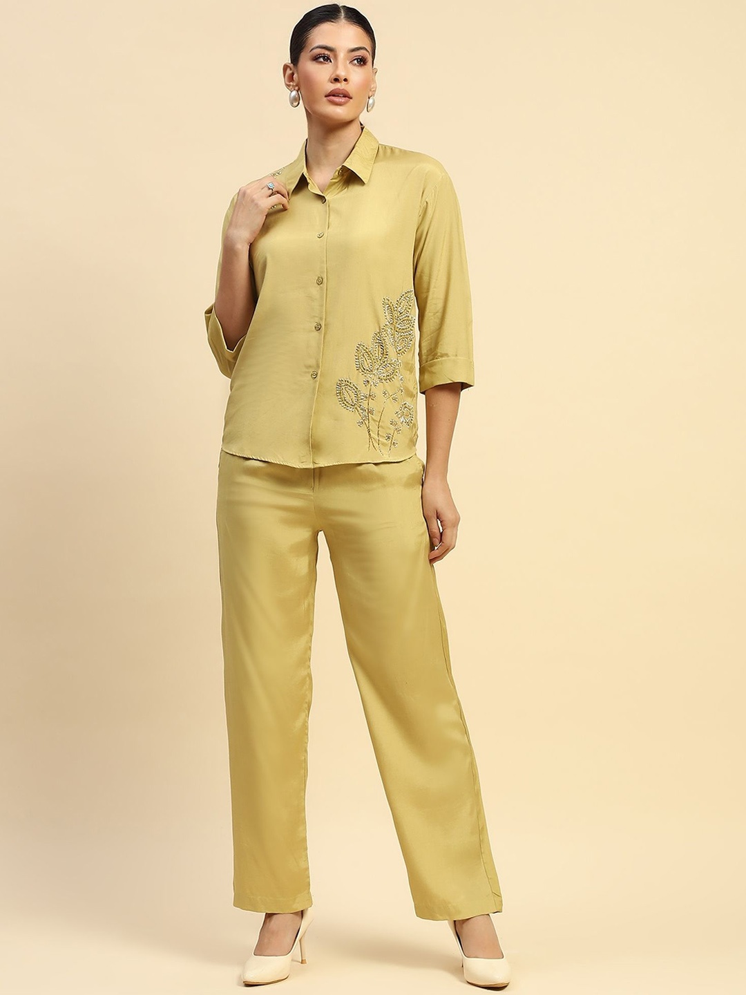 

Global Republic Embellished Shirt Collar Three-Quarter Sleeves Shirt With Trouser, Yellow