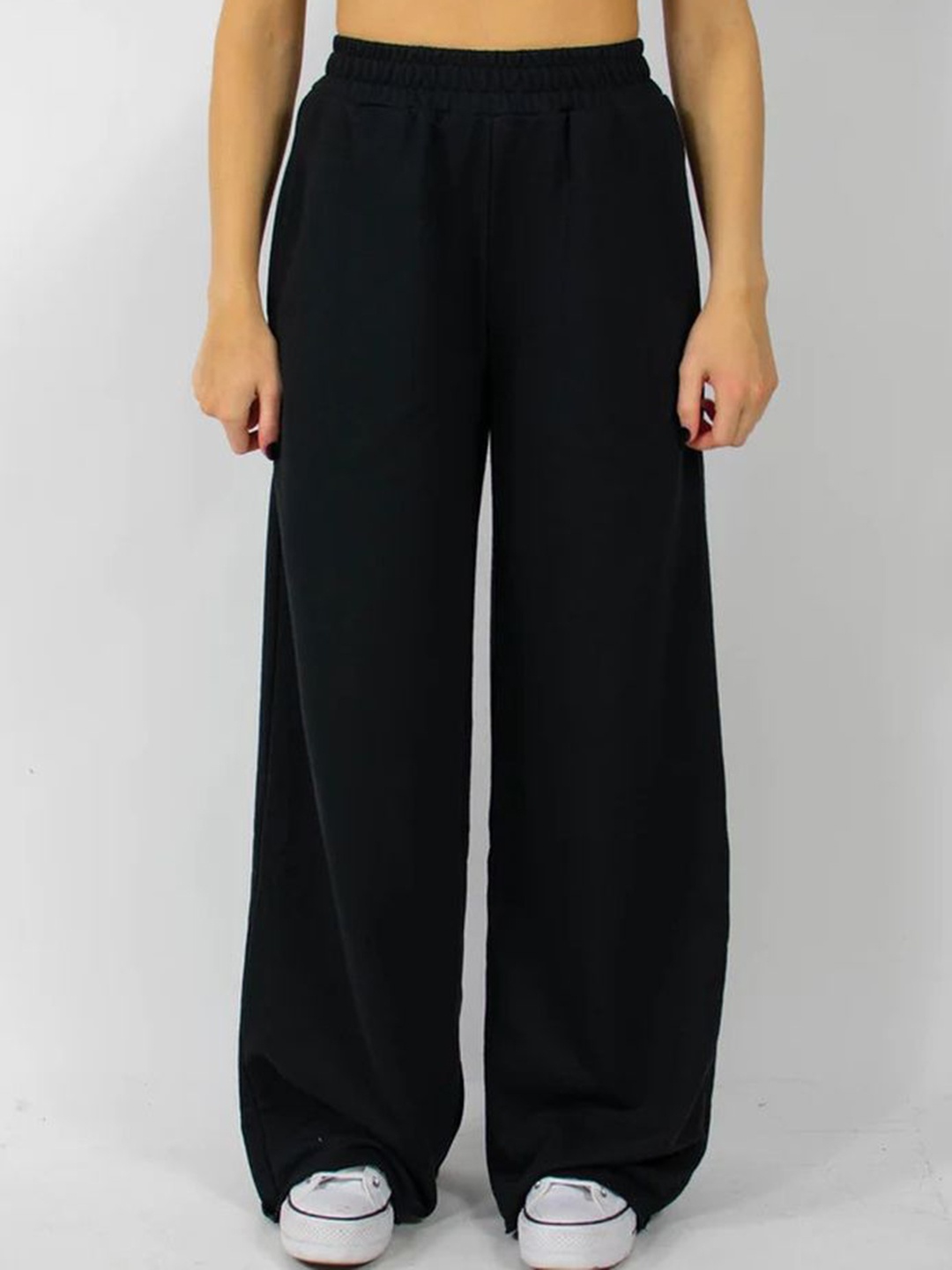 

LULU & SKY Women Loose Fit High-Rise Parallel Trousers, Black