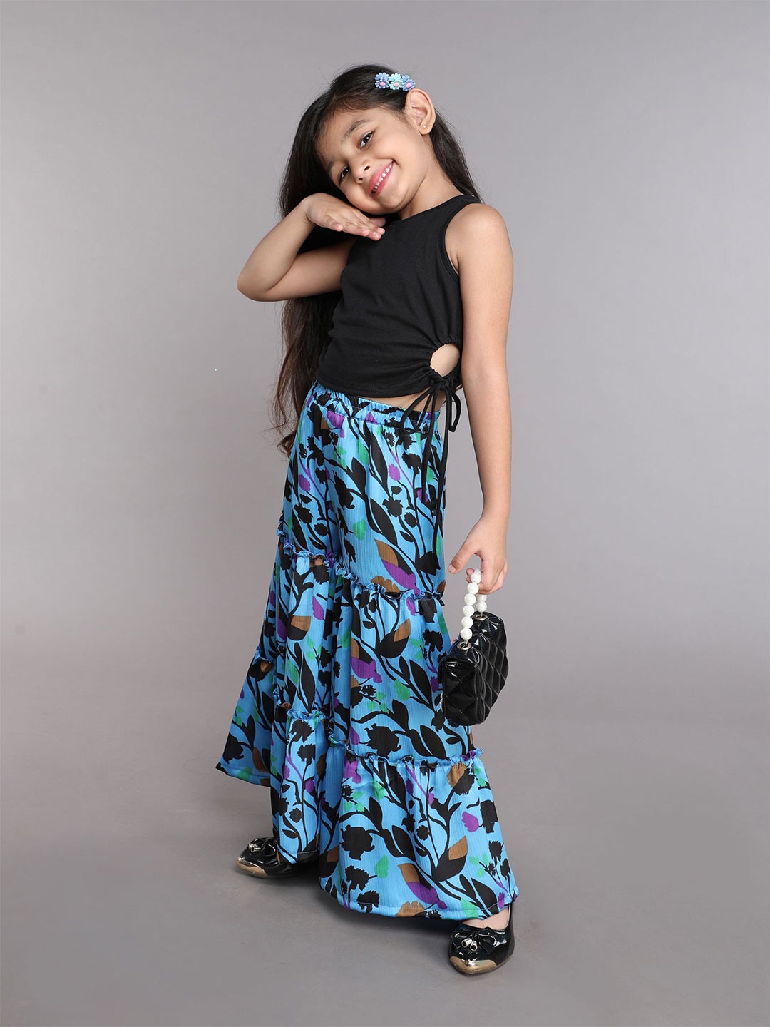 

taffykids Girls Top with Capris, Black