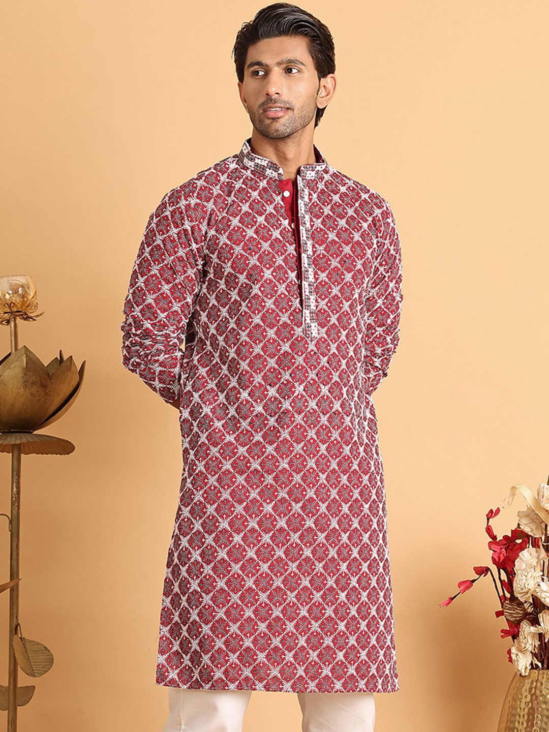 

Anouk Men Floral Embroidered Sequinned Kurta, Maroon