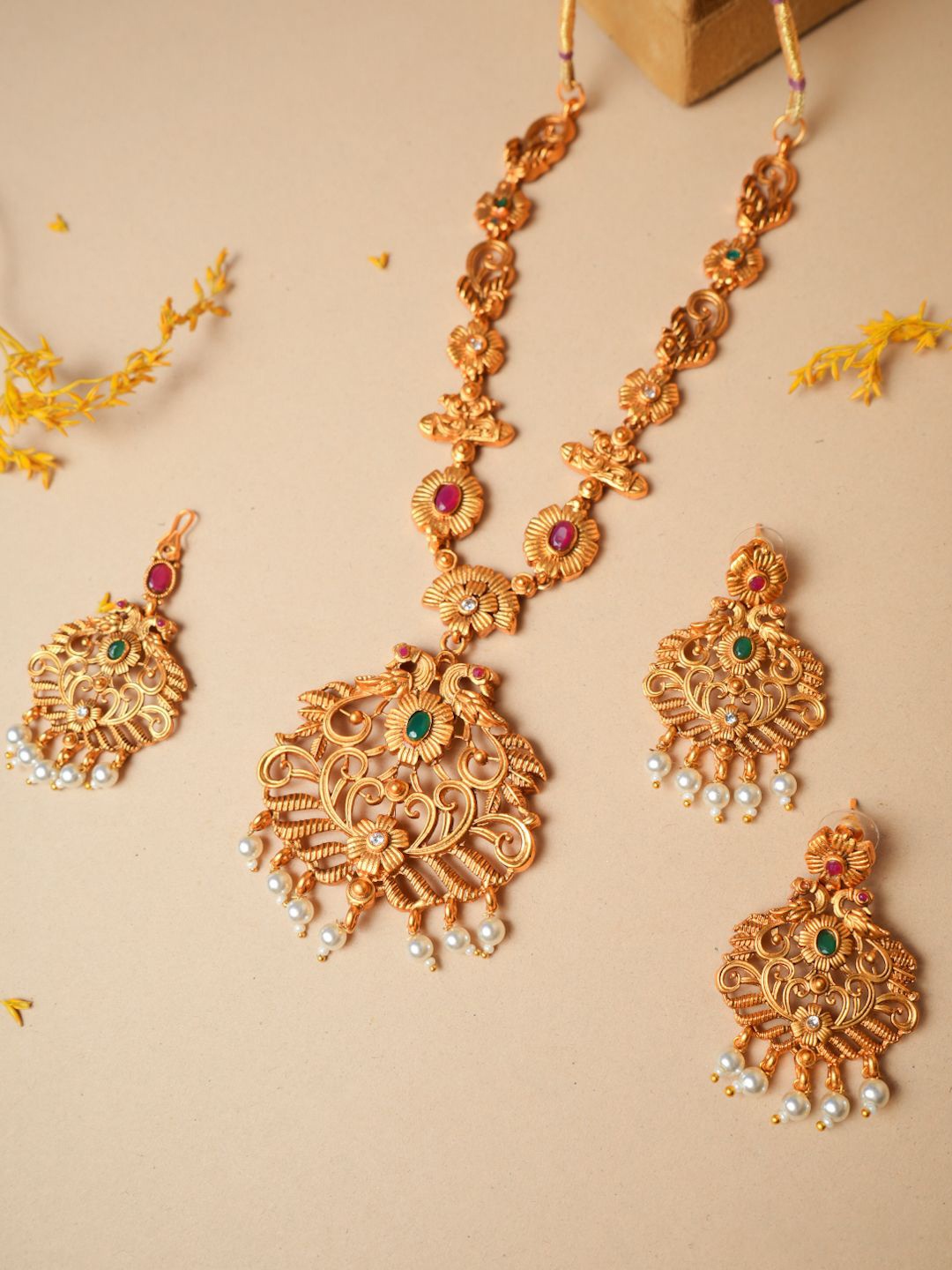 

VIRAASI Gold-Plated Stone Studded & Beaded Jewellery Set