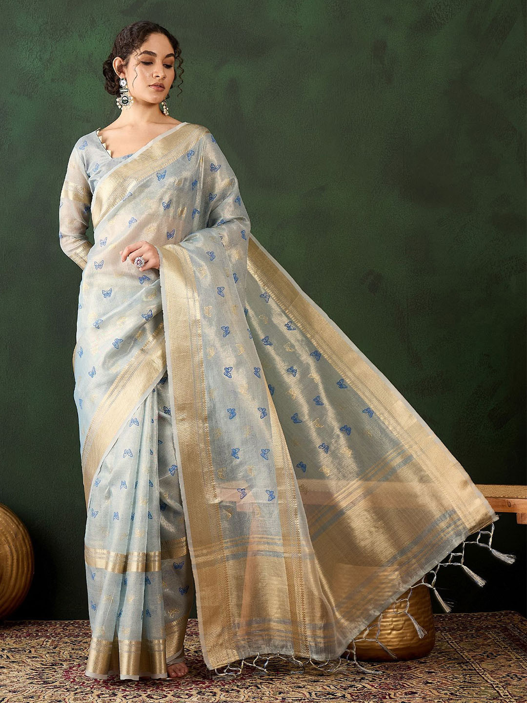 

Suha Woven Design Organza Ready to Wear Saree, Blue
