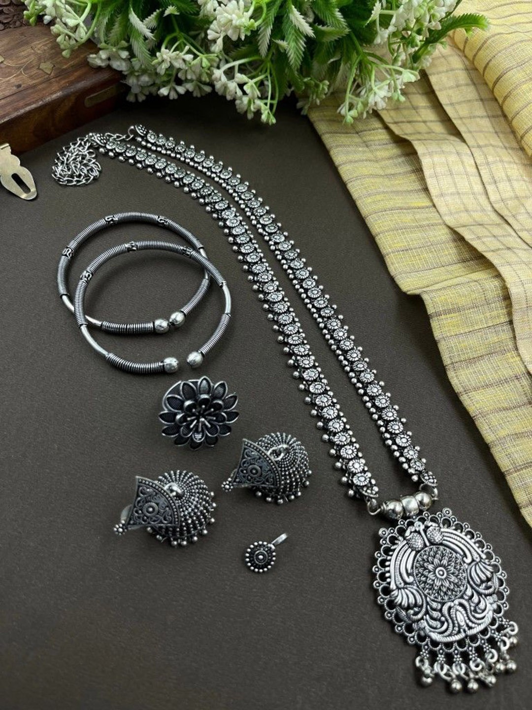 

NAMAN ARTS Vira Kolapuri Silver Plated Oxidised Jewellery Set