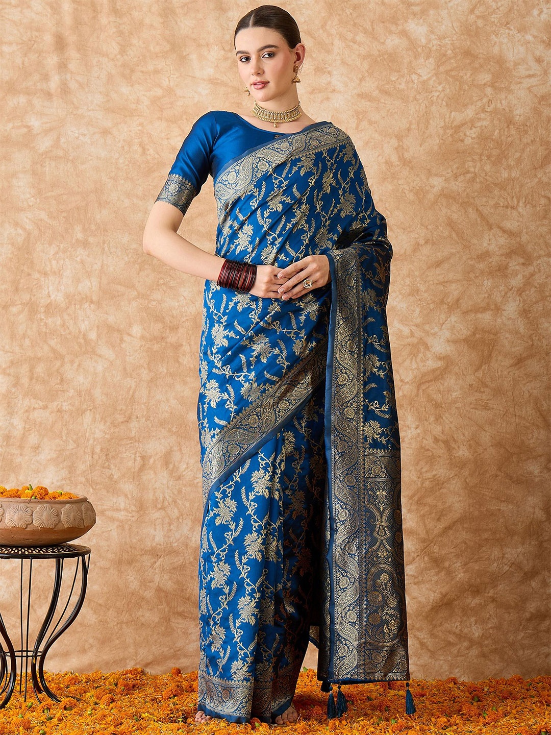 

Suha Woven Design Zari Art Silk Banarasi Saree, Blue