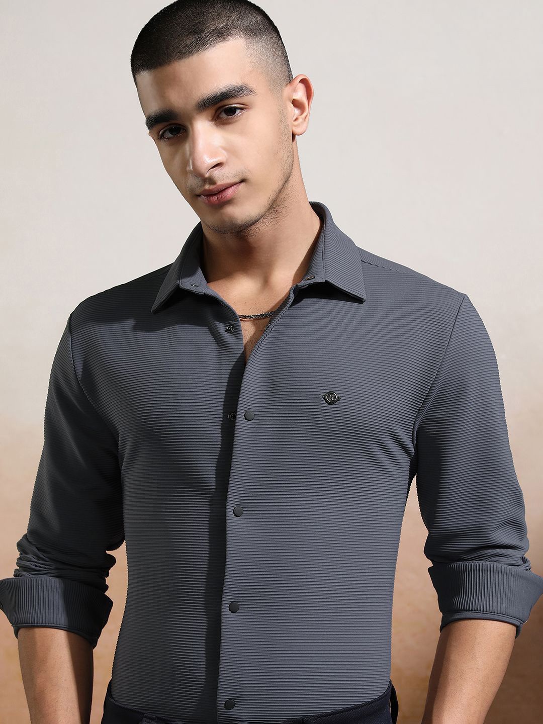 

HIGHLANDER Men Slim Fit Opaque Casual Shirt, Grey