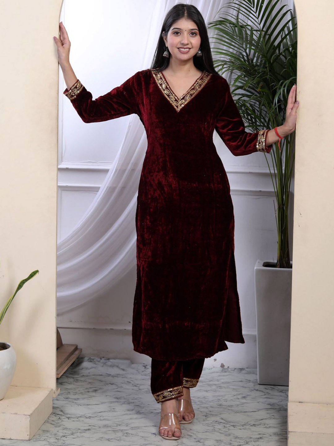 

KALINI Women Regular Velvet Kurta with Trousers, Maroon