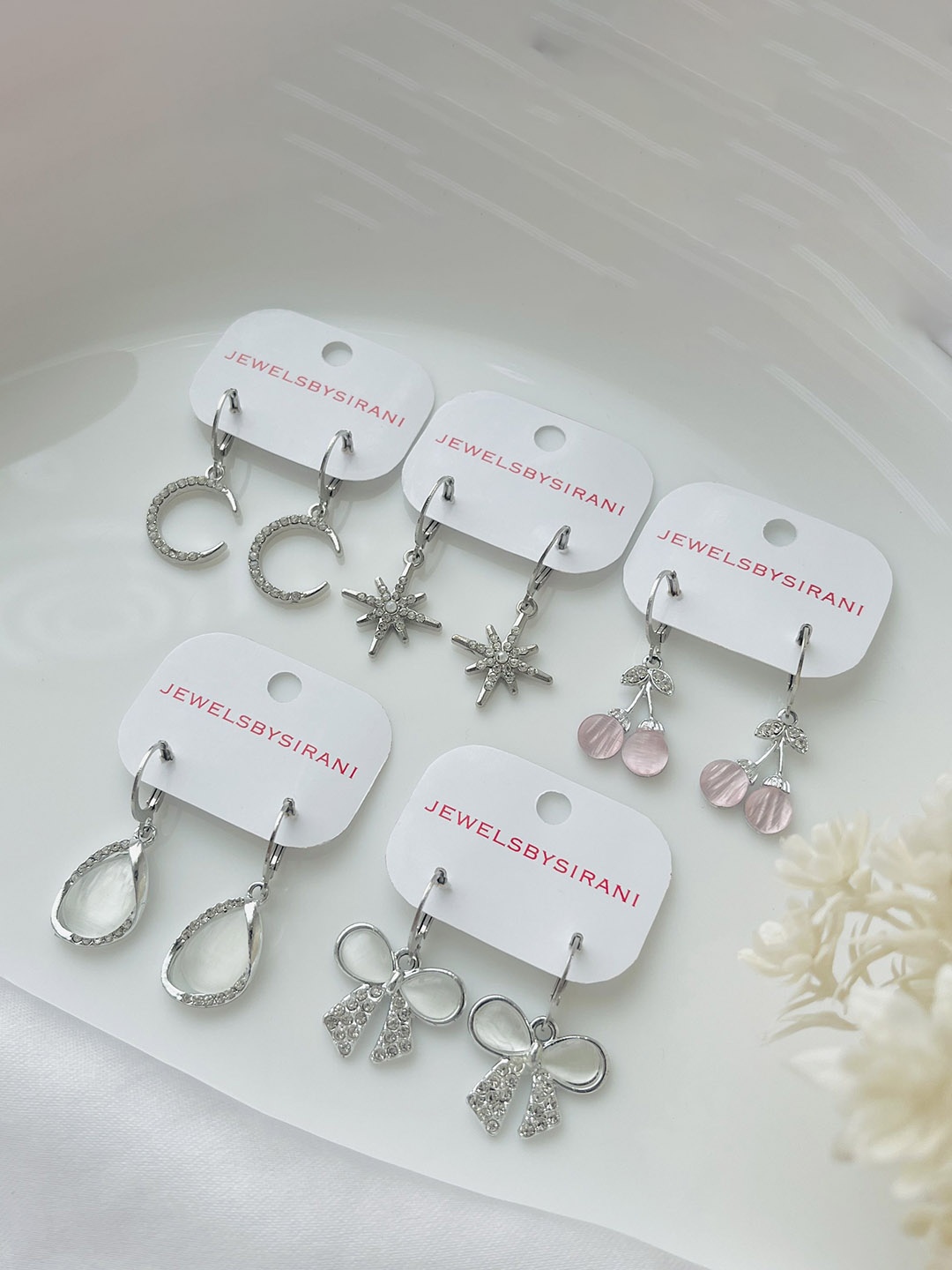 

Jewelsbysirani Contemporary Hoop Earrings, Silver