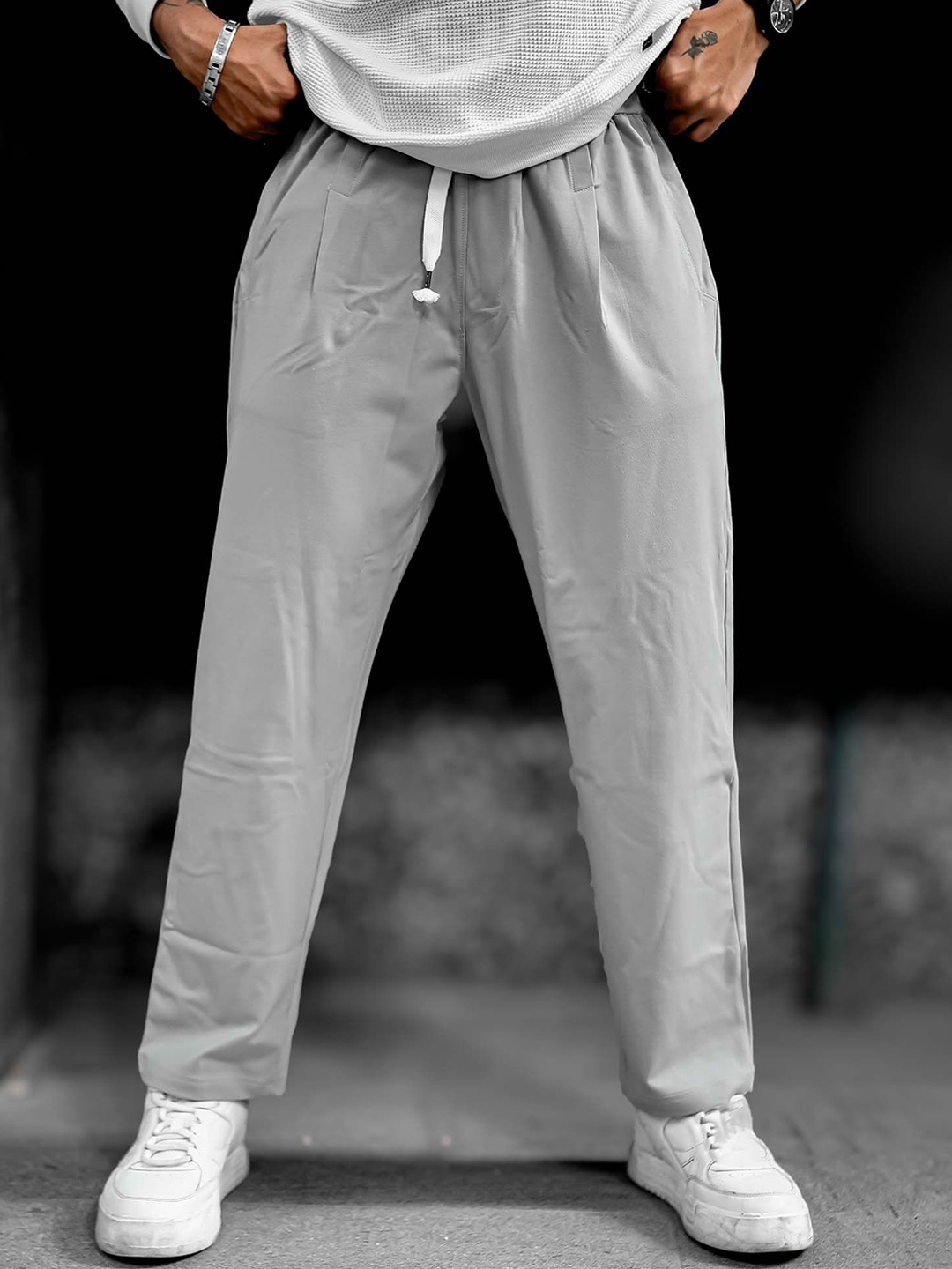 

Maniac Men Relaxed Trousers, Grey