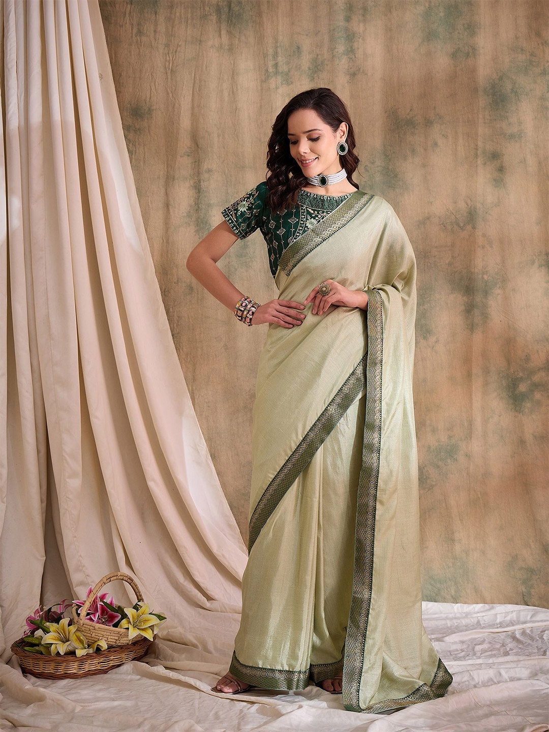 

Suha Embellished Sequinned Art Silk Ready to Wear Saree, Green