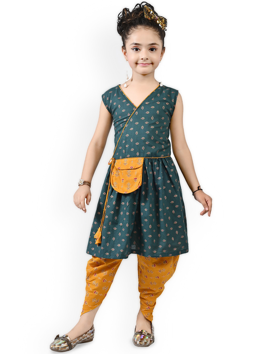 

Arshia Fashions Girls Floral Printed Regular Kurti with Dhoti Pants, Green