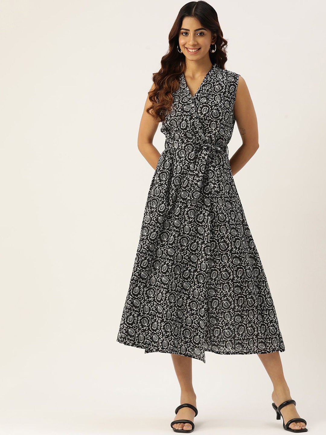 

FERANOID Print Ruffled A-Line Maxi Dress, Black