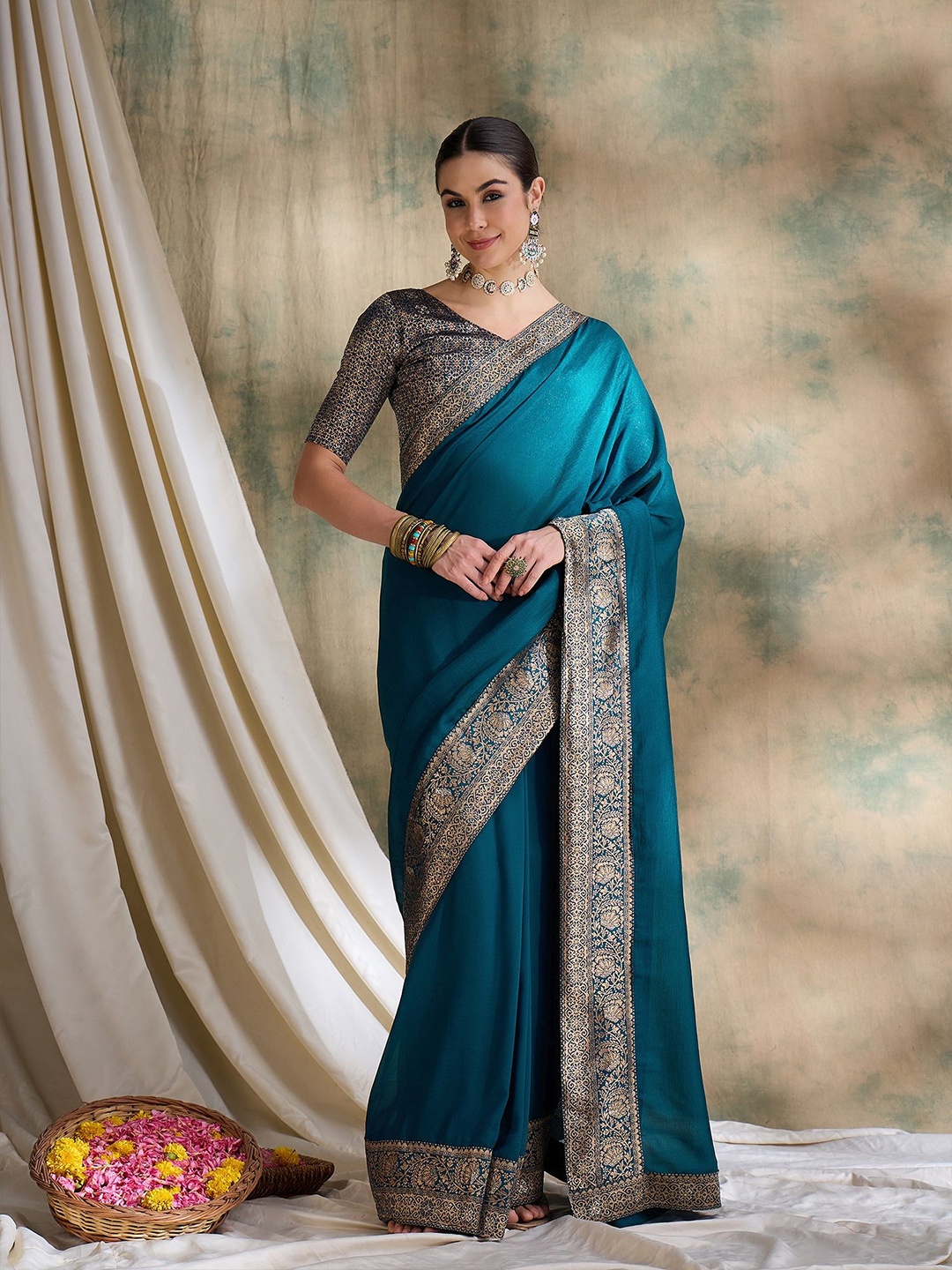 

Suha Woven Design Zari Art Silk Ready to Wear Saree, Teal