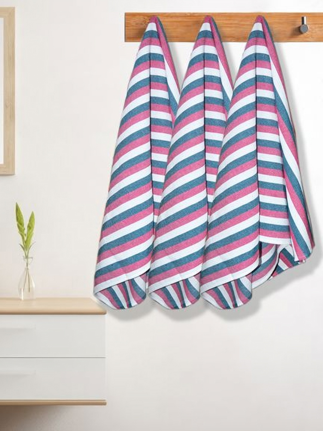 

Athom Living Iris Red & White 3 Pieces Striped Printed Cotton 210 GSM Bath Towels