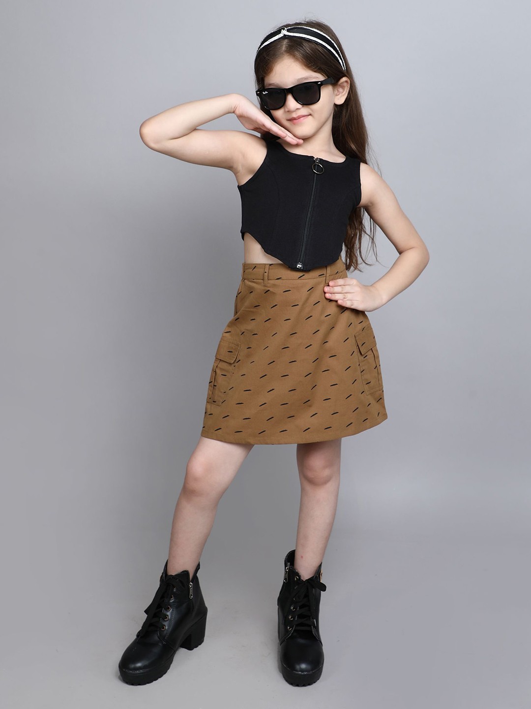 

taffykids Girls Top with Skirt, Black