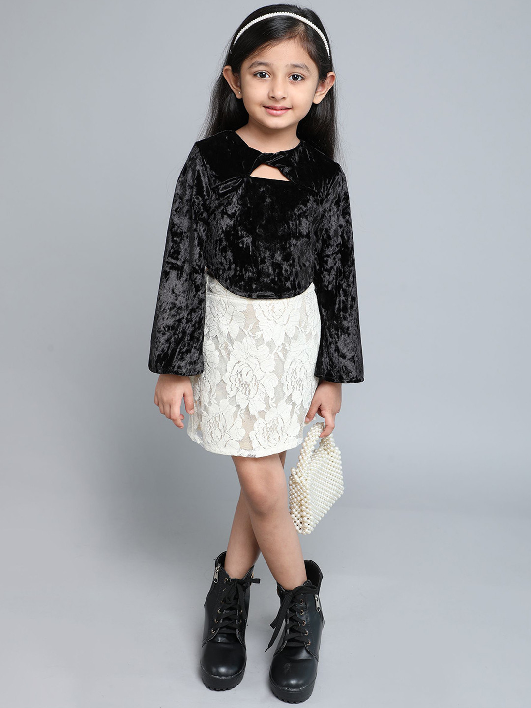 

taffykids Girls Top with Skirt, Black