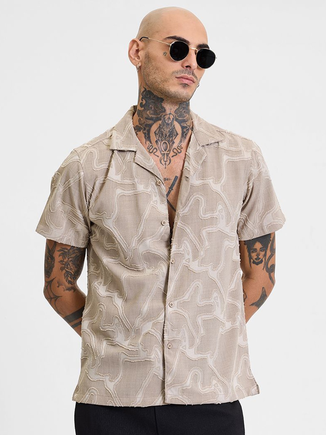 

Snitch Men Relaxed Boxy Opaque Printed Casual Shirt, Beige