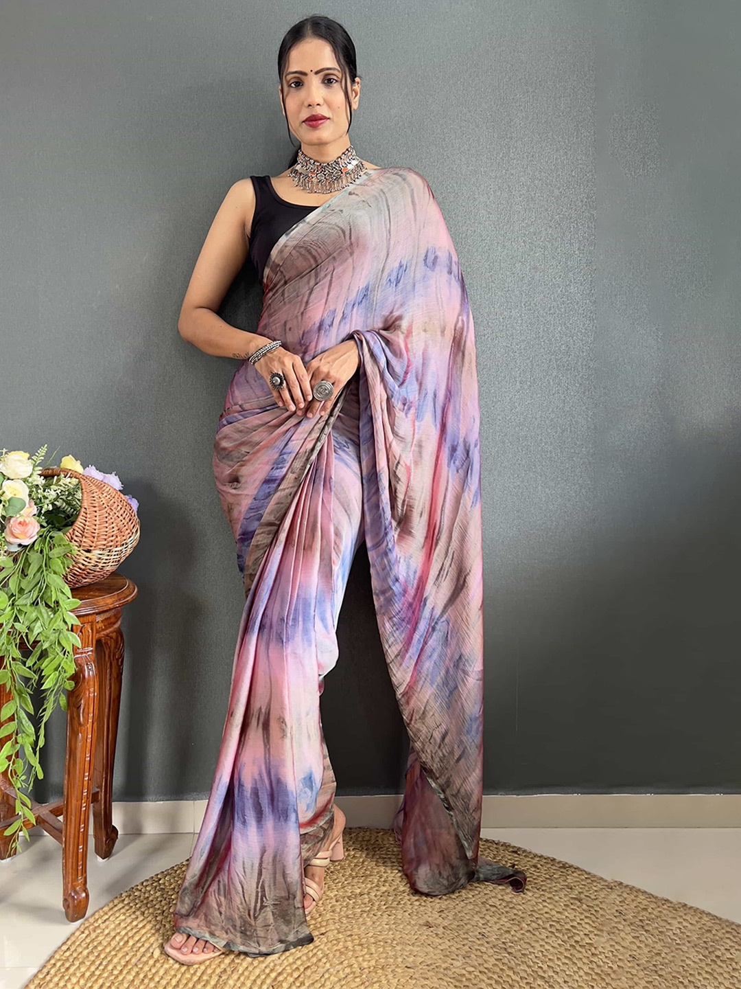 

KALINI Tie and Dye Pure Chiffon Ready to Wear Jamdani Saree, Pink