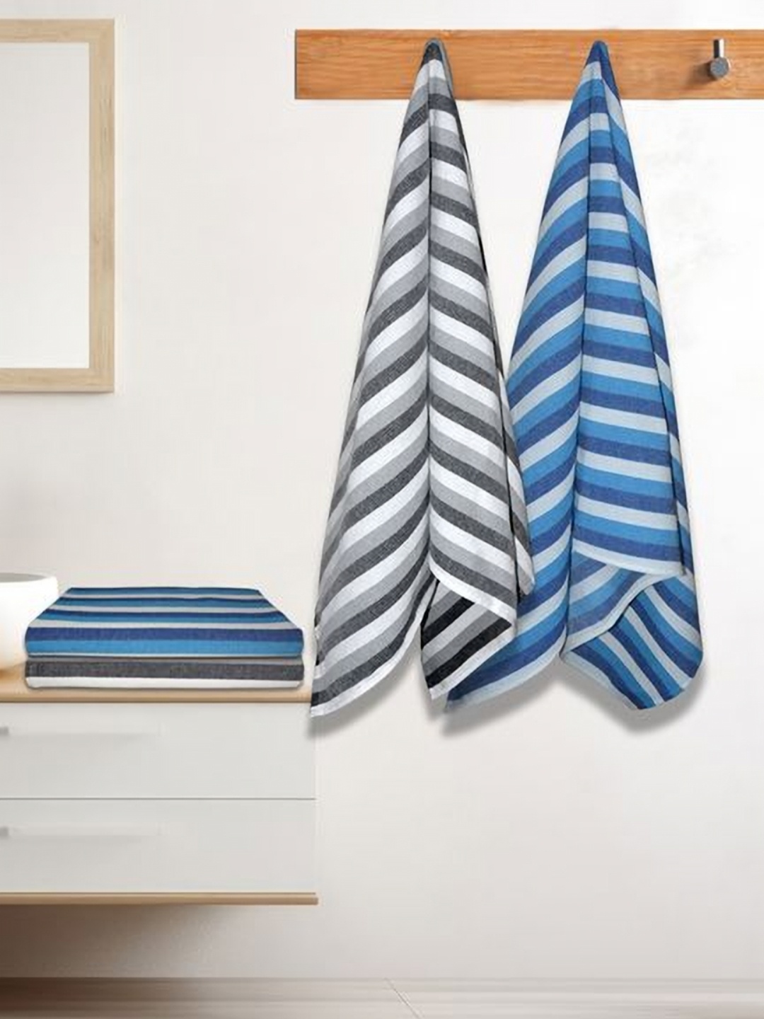 

Athom Living Blue & Grey 4 Pieces Striped Cotton 210 GSM Bath Towel