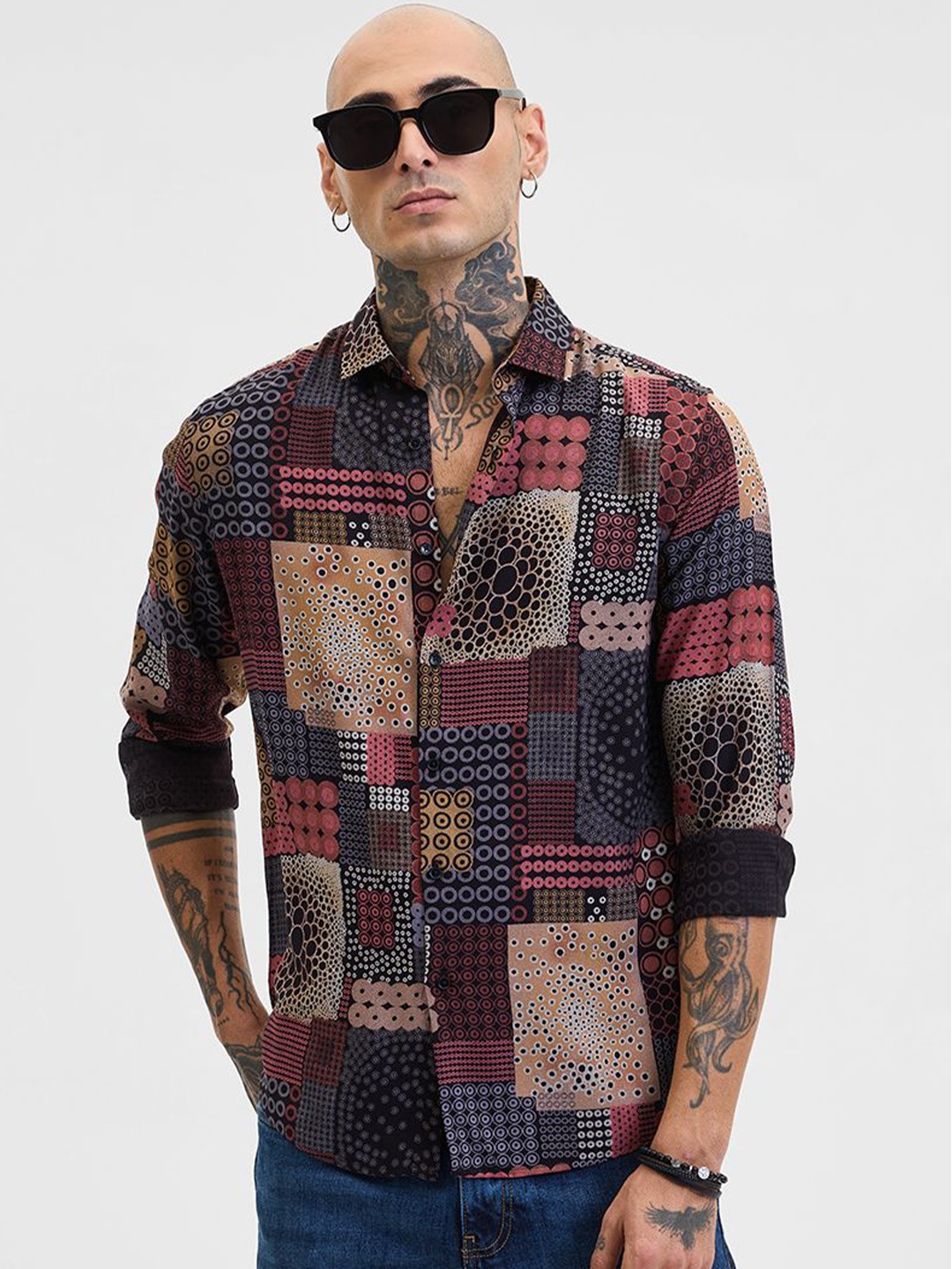 

Snitch Men Smart Slim Fit Opaque Printed Casual Shirt, Red