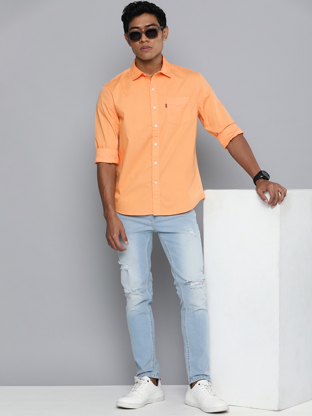 

Levis Men Slim Fit Pure Cotton Casual Shirt, Peach