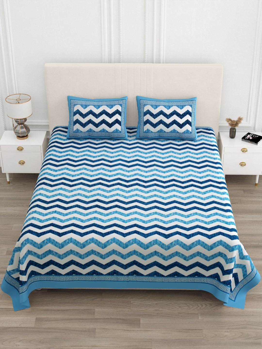 

Jinaya's Blue & White Ethnic Motifs 210 TC Pure Cotton King Bedsheet Set 2.28 m x 2.74 m