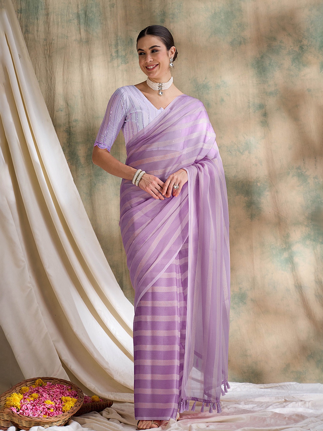 

Suha Embellished Sequinned Art Silk Ready to Wear Saree, Lavender