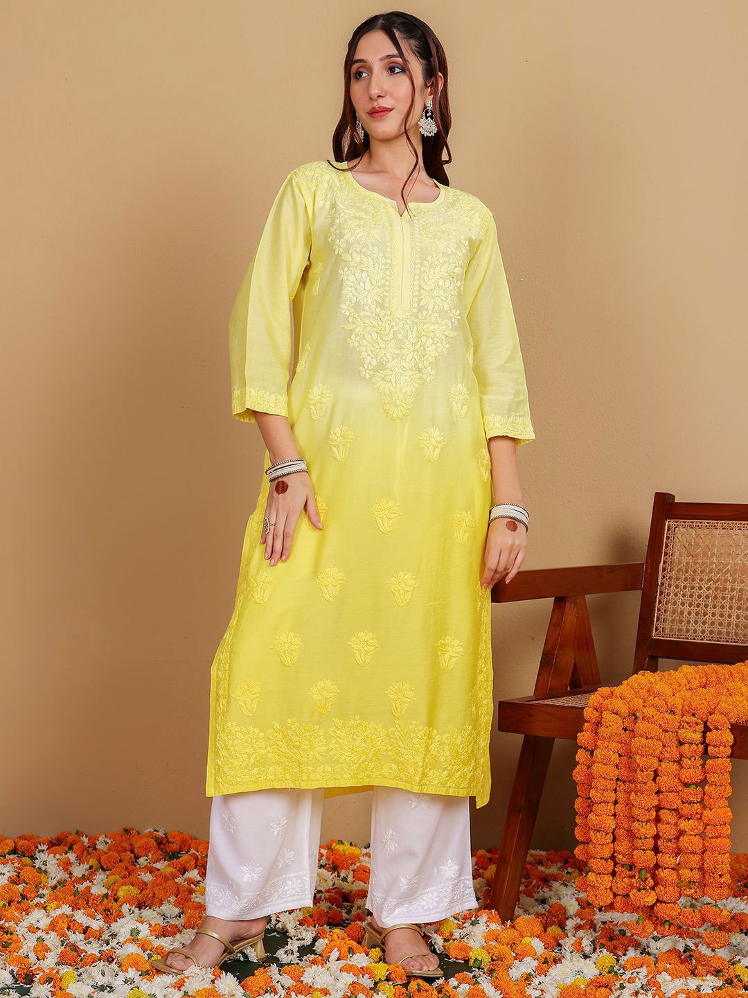 

Chowkhat Women Ethnic Motifs Embroidered Chikankari Floral Handloom Kurta, Yellow