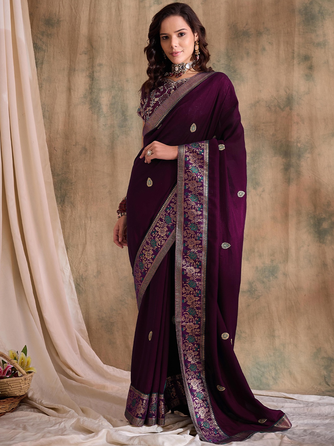 

Suha Floral Embroidered Art Silk Saree, Purple