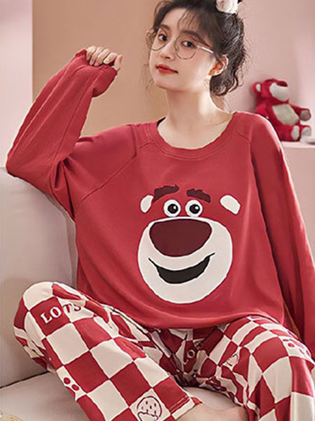 

LULU & SKY Women Graphic Printed Night suit, Red